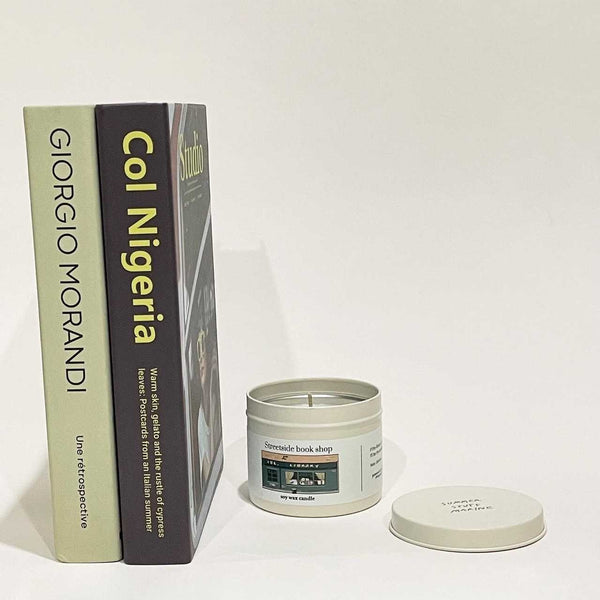 Streetside Book Shop Soy Wax Candle 街角書店大豆香氛蠟燭